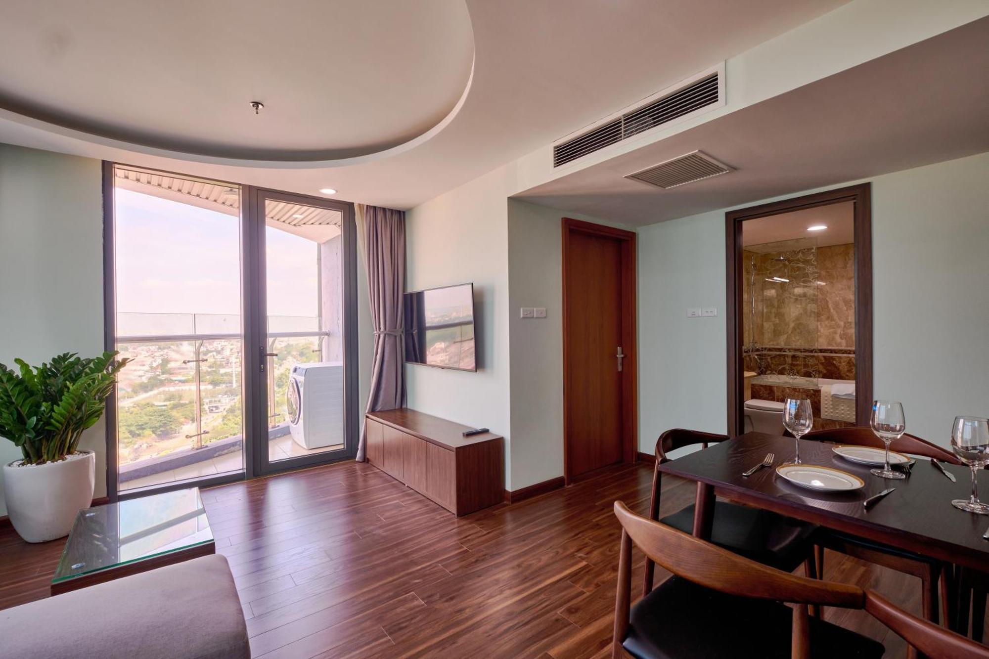 Netland Westlake Legacy Suites Hanoi Exterior photo
